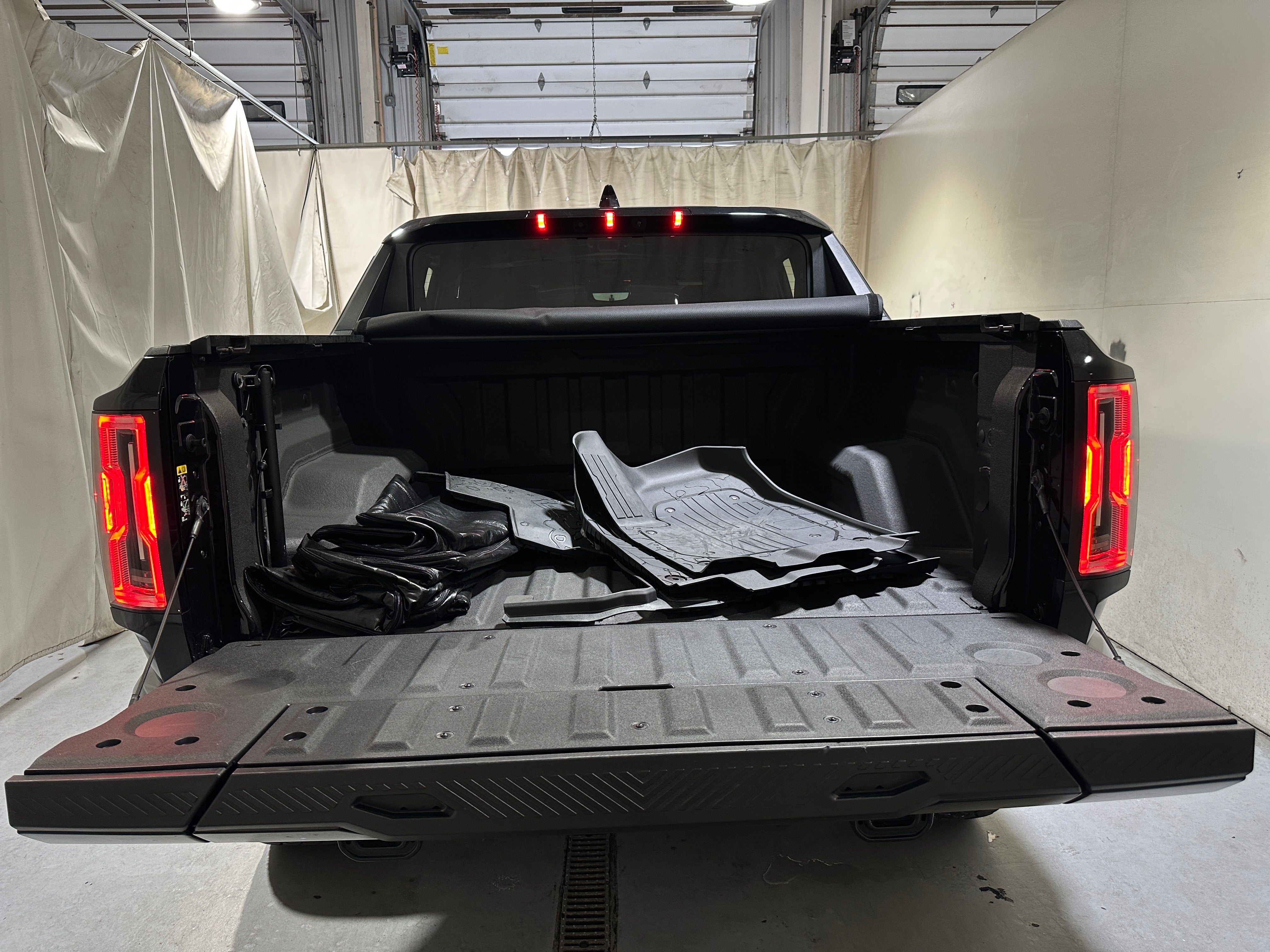 gmc hummer ev 2024 1GT10DDB3RU000135 image gmc hummer ev 2024 1GT10DDB3RU000135 image